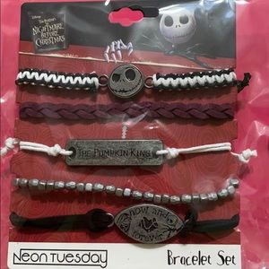 NEW nightmare before Christmas bracelet set